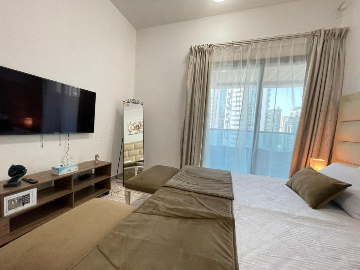 Private Gorgeous Room With Marina View With Shared Kitchen In Shared Apartment Dubai Exterior photo